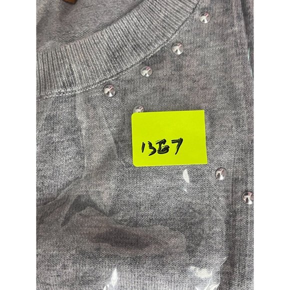 Belldini Women's Gray Knit Sweater Pleated Shoulders Silver Beads Size M - Picture 9 of 9